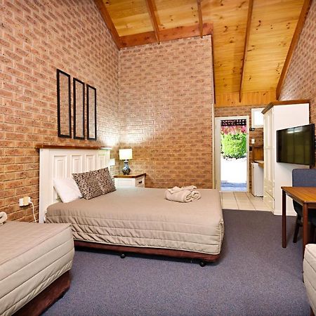 Beechworth Carriage Motor Inn Exterior photo